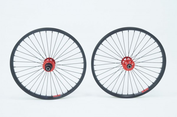 NOA Twenty Inch 20 Zoll Laufradsatz mit NOA BL-EVO 03 Naben (rot)