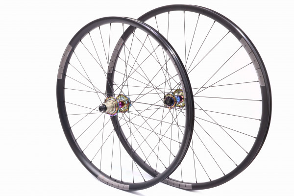 NOA Rough 30 OS Enduro/E-Bike Laufradsatz mit NOA 120 klicks Naben