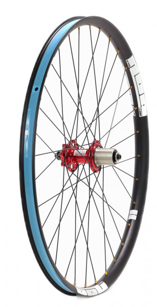 NOA Dirty First PRO 26" 27/30 Hinterrad BL-EVO Naben