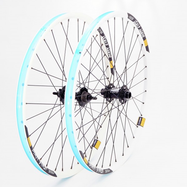 NOA Dirty First Singlespeed Laufradsatz EVO SSP Naben (weiss/LTD)