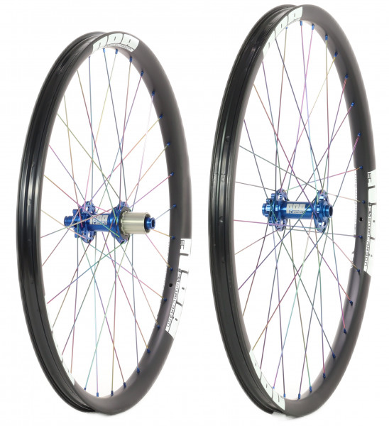 NOA EC 30 Carbon Laufradsatz mit NOA EVO-DH Naben