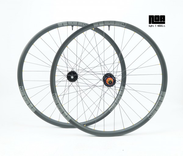 NOA GCC 27 Gravel/Cross-Country Carbon Laufradsatz mit Light Ride Naben